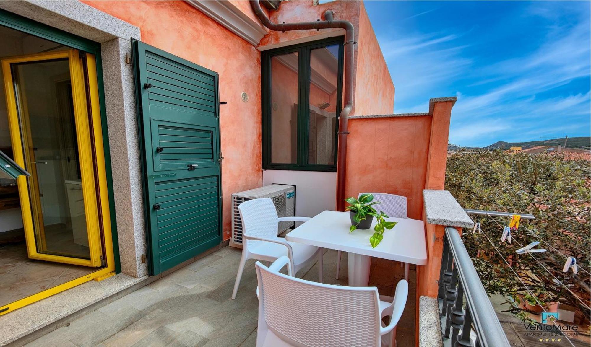 Apartments & Suites Vento Mare Palau Exterior photo